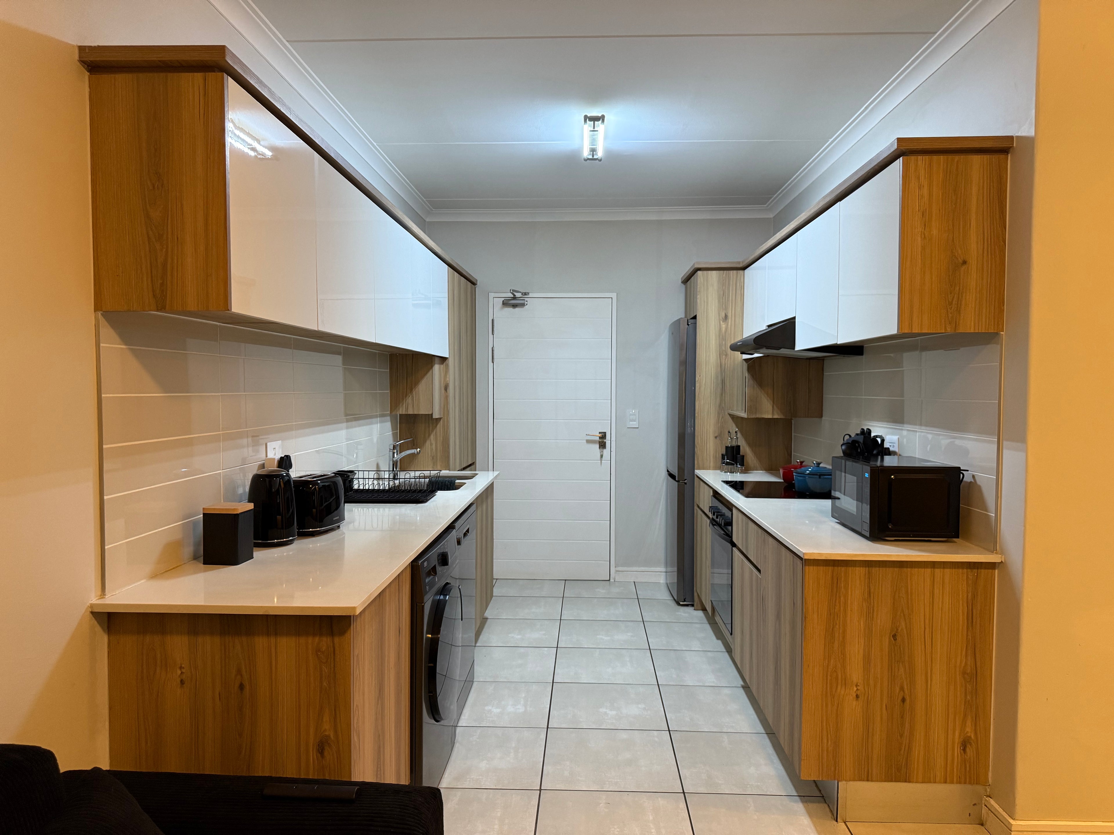 The Blyde | Modern 1-Bedroom Apartment with Balcony - The Blyde Crystal Lagoon