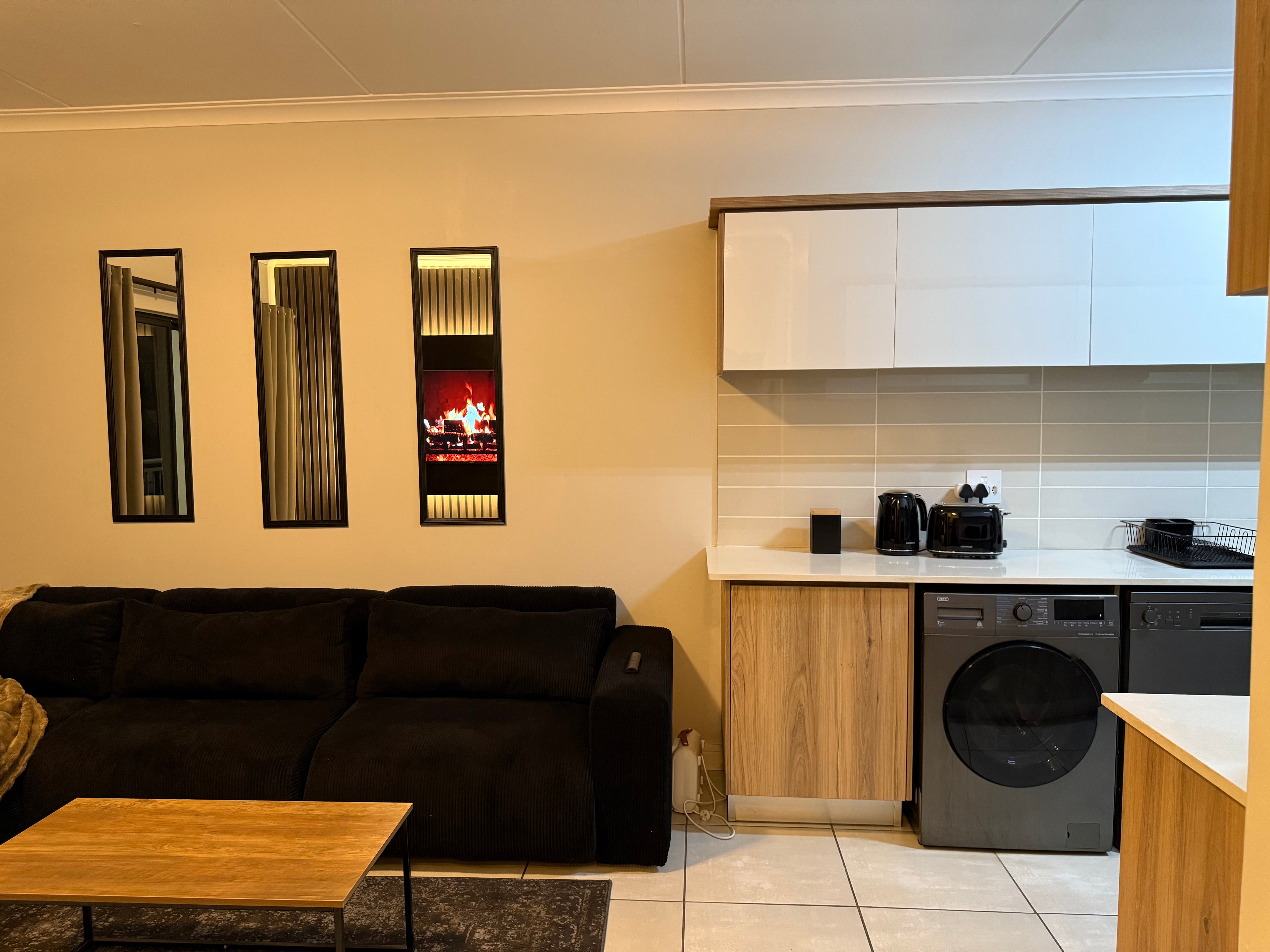 The Blyde | Modern 1-Bedroom Apartment with Balcony - The Blyde Crystal Lagoon