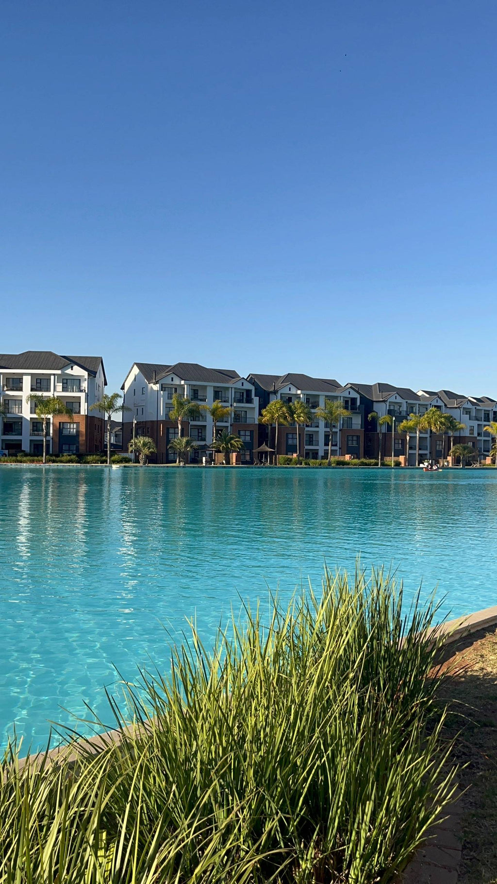 The Blyde | Premium 1-Bedroom Apartment with Balcony - The Blyde Crystal Lagoon