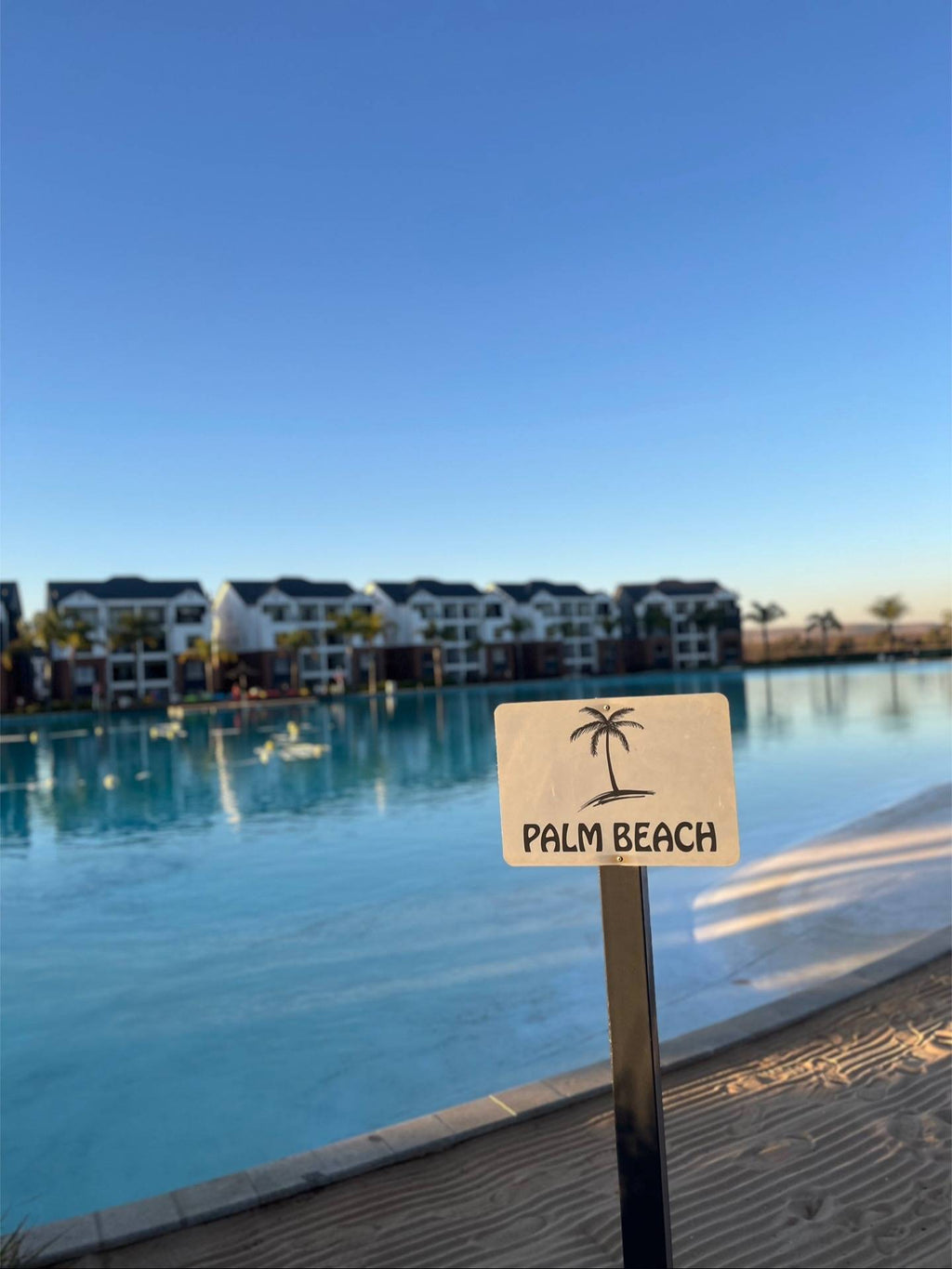 The Blyde | Premium 1-Bedroom Apartment with Balcony - The Blyde Crystal Lagoon